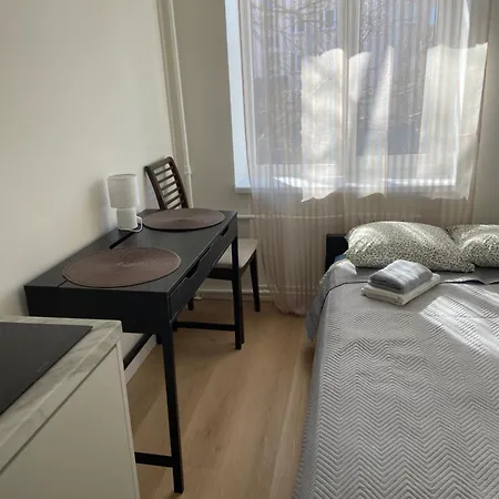 Myroom-1 In Stroomi * Tallin